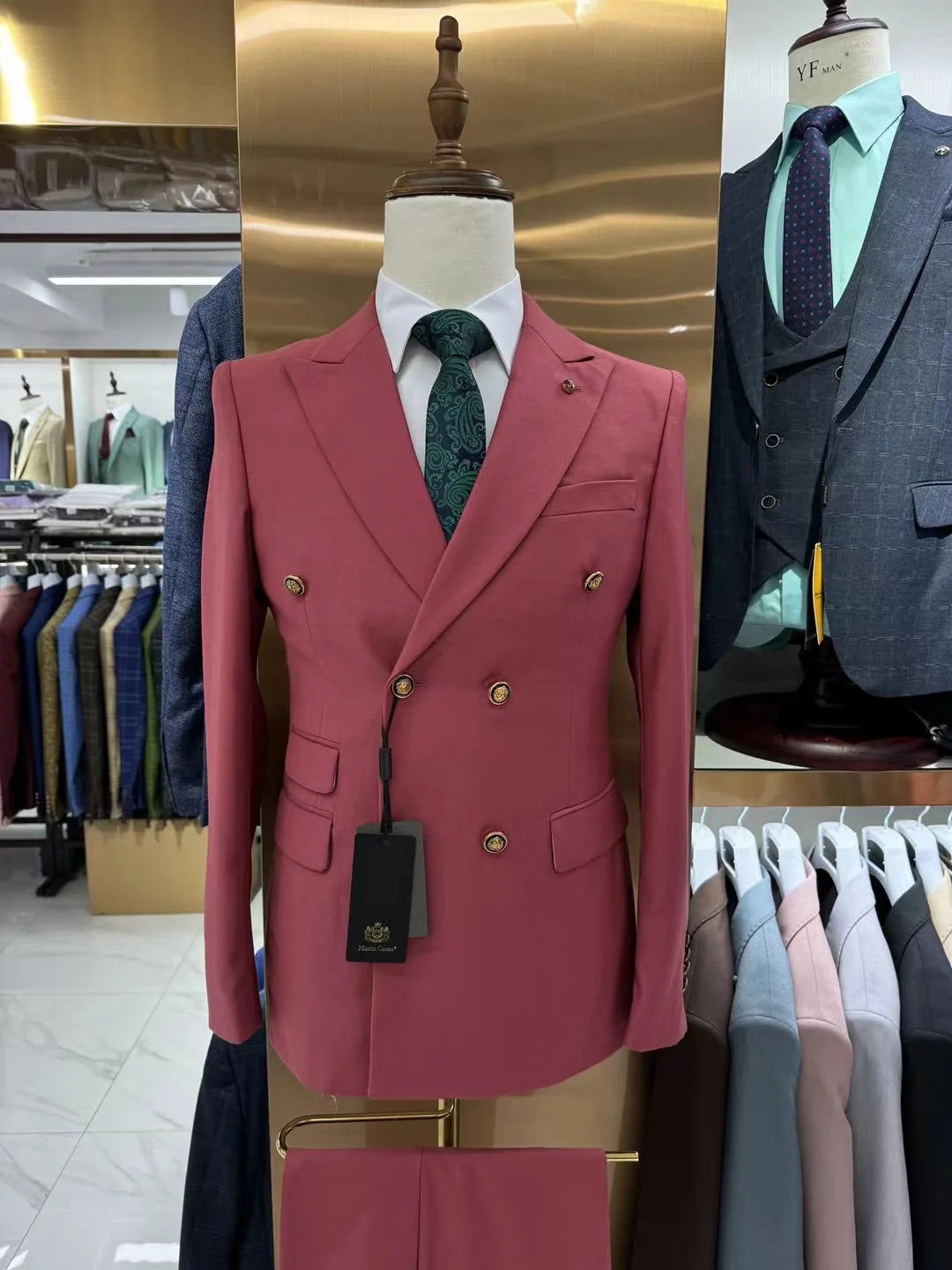Luxury Double Breasted Suit Set for Men with Jacket Pants and Vest Ideal for Business Meetings
