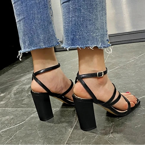 Factory Wholesale New Summer Woman Sandals Ankle Strap Square High Heels Sandals Women Concise Party Pump Shoes 2023