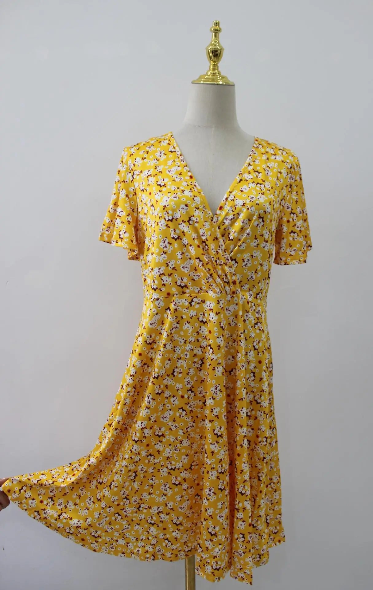 2025 Cross-border Amazon independent station explosion, summer flower short-sleeved package V-neck A line Midi dress
