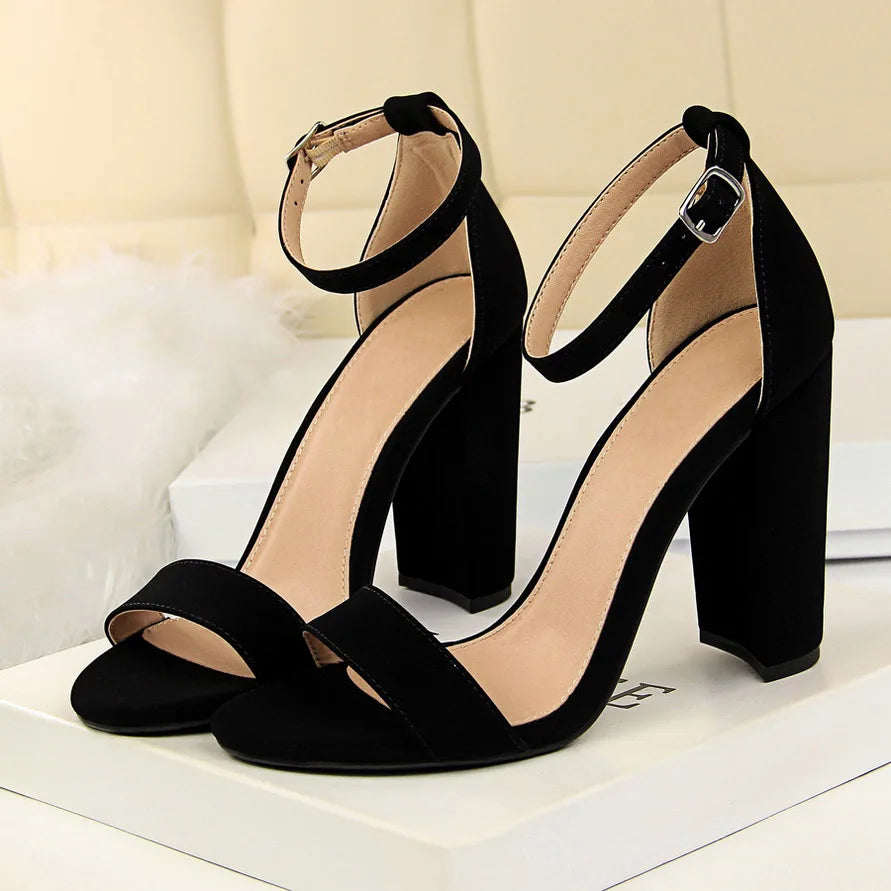 2024 Summer Plus Size 34-43 Woman 9.5cm High Heels Sandals Classic Block Platform Pumps Lady Chunky Burgundy Yellow Nude Shoes