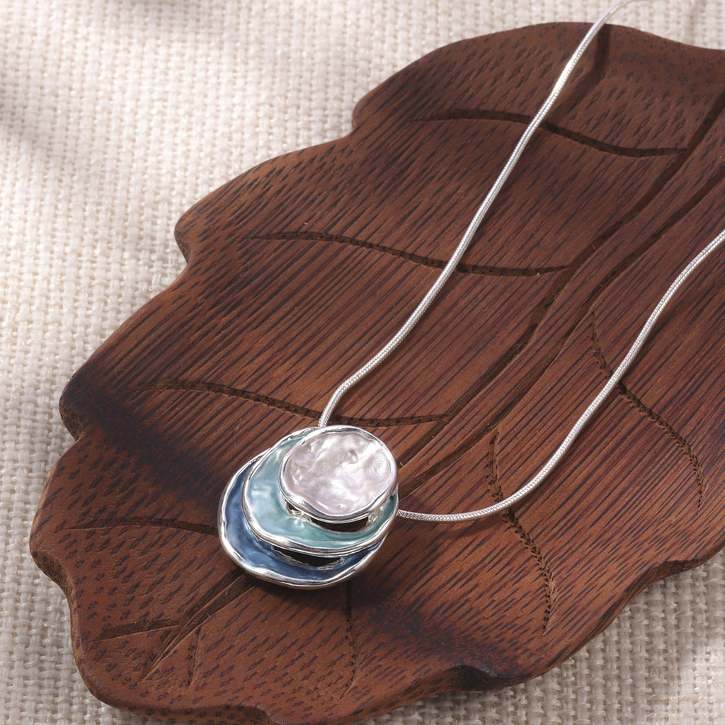 [1pc Elegant Blue Pendant] Elegant Blue Enamel 1pc Pendant Necklace | Zinc Alloy with Golden Accents, Twisted Rope Chain Design, Sophisticated Accessory for Formal or Casual Attire