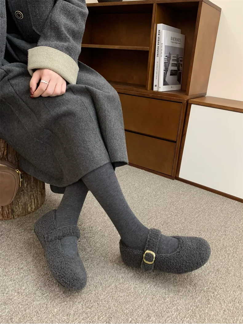Famous Brand Spring Retro Single Shoes Comfortable Rubber Bottom Ladies Sandals Wider Toe Box Ballerina Slippers Style