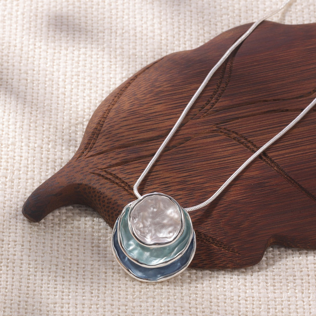 [1pc Elegant Blue Pendant] Elegant Blue Enamel 1pc Pendant Necklace | Zinc Alloy with Golden Accents, Twisted Rope Chain Design, Sophisticated Accessory for Formal or Casual Attire